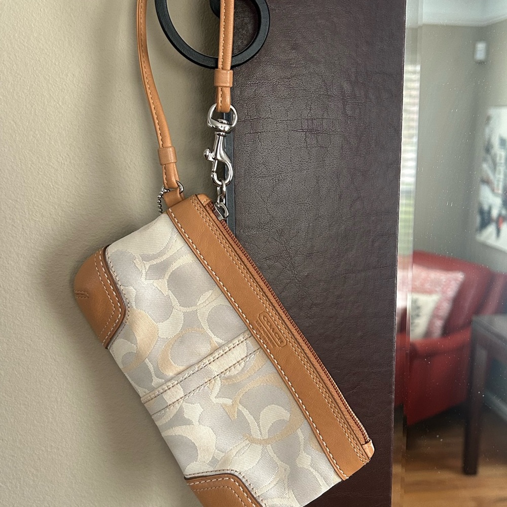 Coach tan signature canvas & brown leather wristlet wallet. Excellent condition! - Picture 4 of 8
